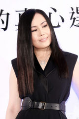 组图：江蕙预告将会退休 闻故乡支持泪眼道歉