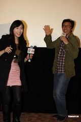 高清组图：钟镇涛带病力撑新片 咬牙搞怪扮晕倒