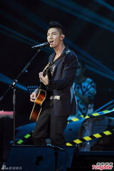 组图：关楚耀个唱邀张学友坐阵 遗撼谭咏麟未到