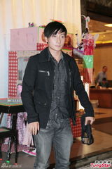 组图：女歌手陈僖仪丧礼 薛凯琪黄柏高哀伤送别