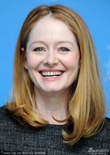 组图：《到达月球》发布 奥托搂导演布鲁诺亮相