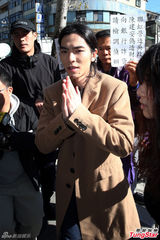 组图：萧敬腾开心出庭欲讨公道 盼揪出幕后主使