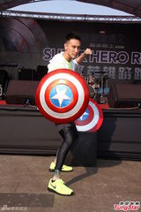 组图：王阳明代言活动出演外星人自曝想当英雄