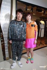 组图：杨恭如拍剧感情空白 孙耀威不拍亲热照