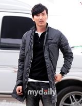 组图：韩星孙艺珍金南佶飞日本拍新剧《鲨鱼》