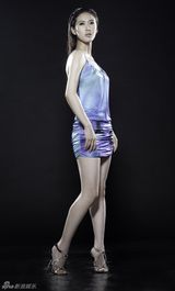 幻灯图：赵柯水墨淡彩写真 灵动韵致尽显玉女风范