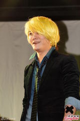 组图：F.I.R阿沁过生日 飞大搞cosplay庆生