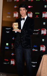 组图：2012MAMA盛典落幕 鸟叔等亮相获年度大奖