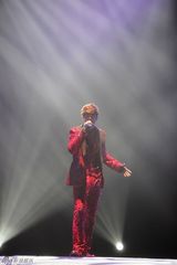 组图：罗志祥个唱化身星际战警 吐露心声歌迷落泪