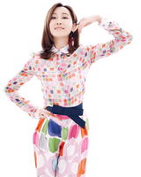 组图：杜若溪春日色彩写真笑容甜美