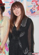 组图：日本殿堂级动漫歌手现身香港热情开唱