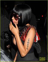 组图：麻辣鸡销魂爆乳半球全露