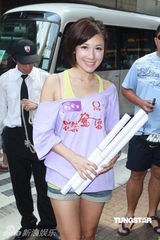 组图：《紫禁惊雷》香港宣传 马浚伟短裤出巡