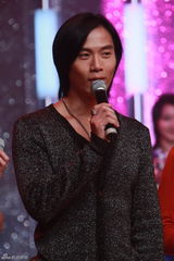 高清图：《锦衣卫》登《华人大综艺》 甄子丹仍沉浸