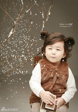 幻灯：韩国混血童星Mason圣诞写真 大眼睛灵动可爱