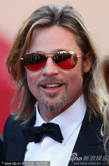 组图：皮特戛纳走秀长发黑超显帅气