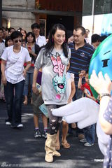 组图：舒淇不回应感情事 当妈五分钟直喊累