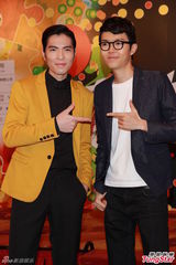 组图：萧敬腾欲放声高歌 方大同不计出场先后