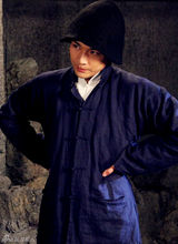 组图：霍政谚携手张娜拉片场卖萌搞怪