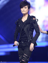 高清组图：新浪网络盛典李宇春现场劲歌热舞