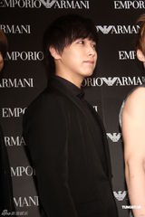 高清组图：SJ-M八缺一现身台湾 引发歌迷混乱