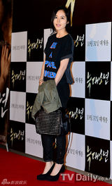 组图：金在中文彩媛韩佳人等出席《狼族少年》试映