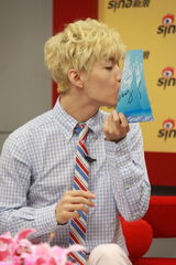 高清图：SJM Henry做客聊新辑自曝潜水粉丝网站