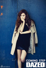 组图：少时Jessica纽约拍写真 充满气场成熟知性