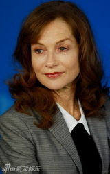 组图：电影《绑架》发布会 法国女星伊莎贝尔亮相