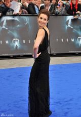 组图：《普罗米修斯》伦敦首映 塞隆蓝裙性感