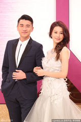 组图:TVB台庆钟嘉欣杨怡竞艳 黄忠泽吴卓羲抢镜