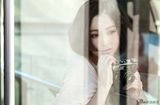 组图：戴娇倩最新光影写真 回眸一笑百媚生