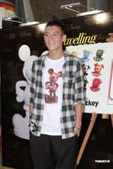 陈冠希称已忘记艳照门 拒评国泰空姐欲照(组图)