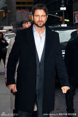 幻灯图：甜姐安妮斯顿做客脱口秀 大展招牌笑容 