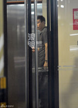 独家：鲁豫低调处理新恋情 与男友“错峰”来京