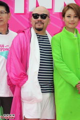 组图：容祖儿否认崩溃不恨何韵诗 谢霆锋现身力挺