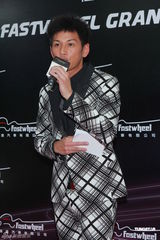 高清组图：香港名模助阵汽车陈列室开幕礼