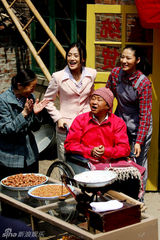 幻灯图：《真情错爱》催泪 秦丽罗刚上演情感纠葛