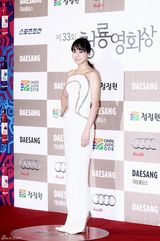 组图：韩国电影青龙奖首尔举行 红毯众星云集