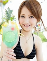 组图：日本人气超模佐佐木希泳装写真青春无敌