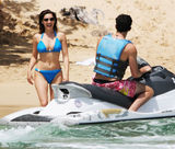 高清图：凯莉-布鲁克海边度假 三套泳装秀身材