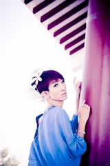 组图：《快男》海选“奇葩男”写真风格多样