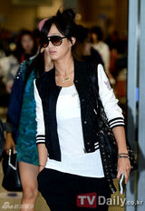 组图：SJ与INFINITE等结束雅加达公演亮相机场