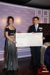 组图：徐子淇分享女儿趣事 有意举家看球赛