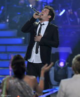 幻灯图：美国偶像第九季揭晓 鲍尔索克斯夺冠