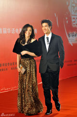 组图：张静初亮相冰雪电影节 获最具商业价值女演员