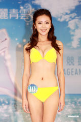 高清组图：亚姐出席竞选活动 比基尼泳衣秀身段