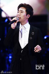 组图：韩团2PM与missA等出席音乐盛典尽情狂欢