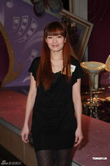 高清组图：庄思敏羽翘主持《姊妹淘》 吕慧仪等助阵