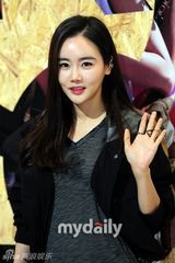 组图：郑允浩郑宇金智媛等为时尚活动站台